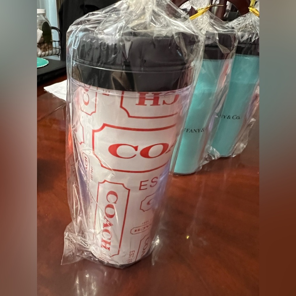NWOT Upcycle white red Insulated plastic Tumbler for hot / cold drinks